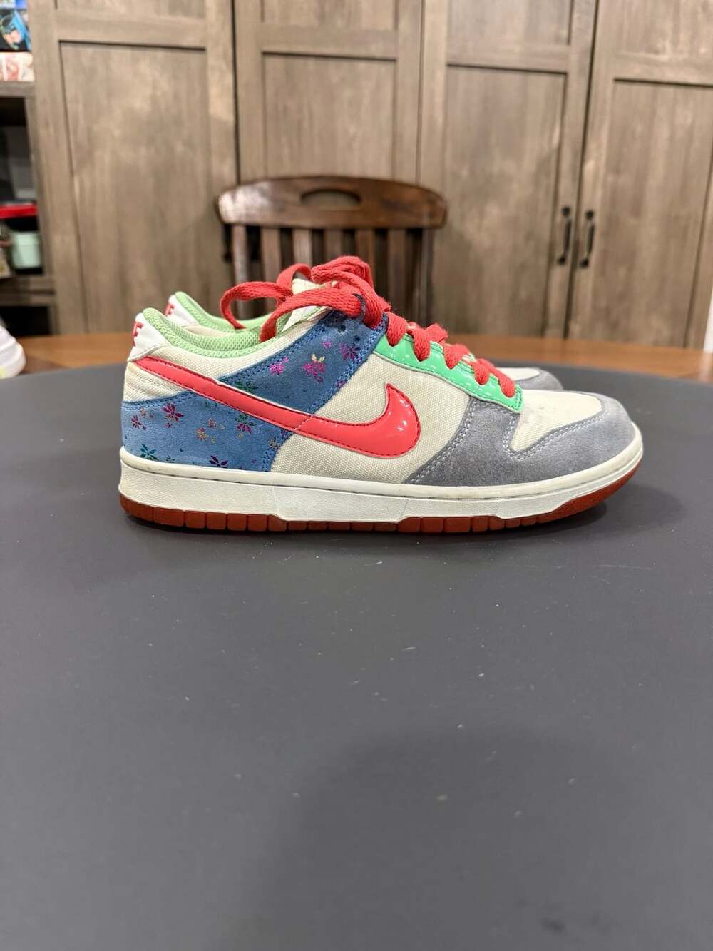 Nike Dunk Low Size 8 Multicolor Floral Canvas